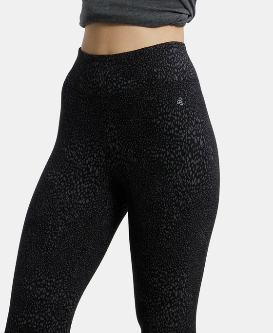 Super Combed Cotton Elastane Stretch Slim Fit Capri with Ultrasoft Waistband - Black print